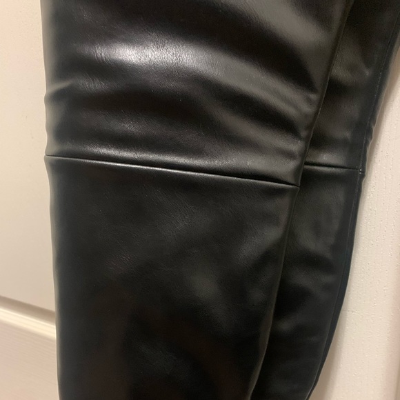 THIGH HIGH BOOTS - NEW - Picture 3 of 11
